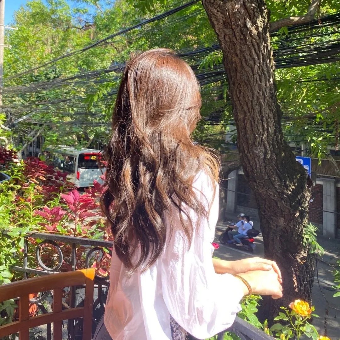提剑映桃花